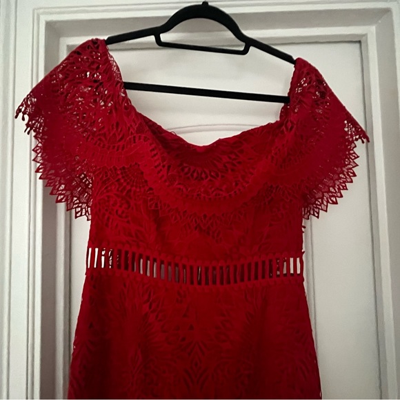 SAYLOR red lace off the shoulder midi dress, size M - Picture 7 of 9